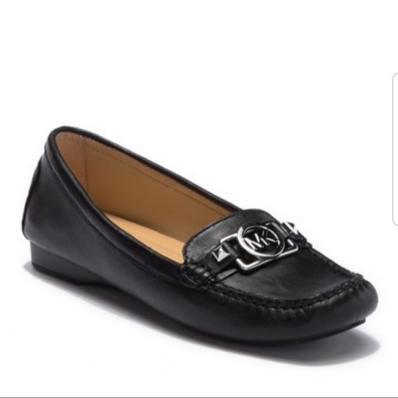 Michael Kors Shoes - MICHAEL KORS ▪️ Charm Moc Loafer